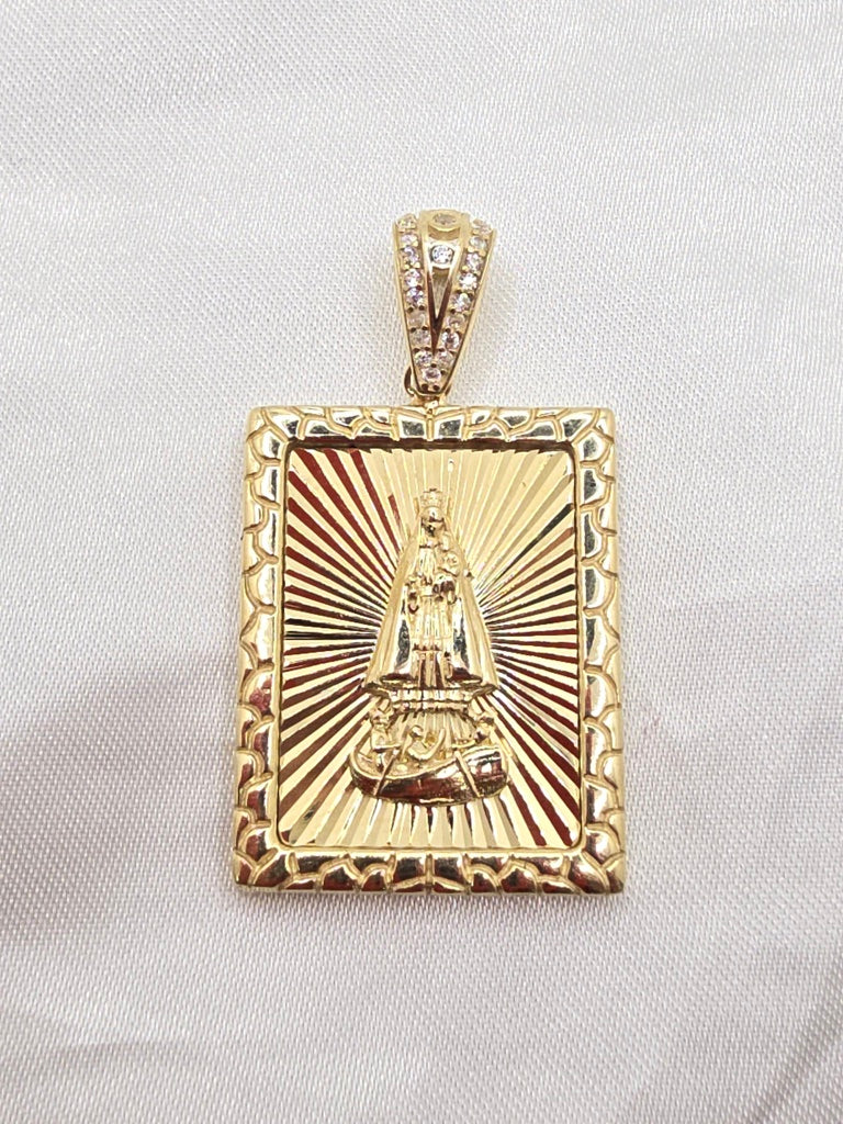 10KT SMALL SQUARE CARIDAD PENDANT Weight 4.5GR
