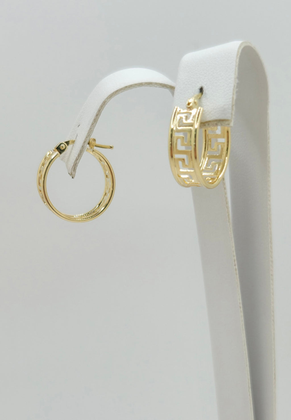 10KT GREEK SILHOUETTE HOOP EARRINGS Size 2 Weight 2.2GR
