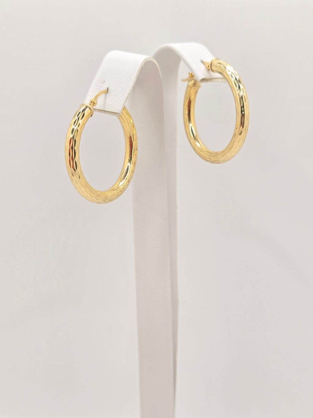 10KT OVAL DIAMOND CUT HOOPS EARRINGS Size 3 4.5MM Weight 3.6GR