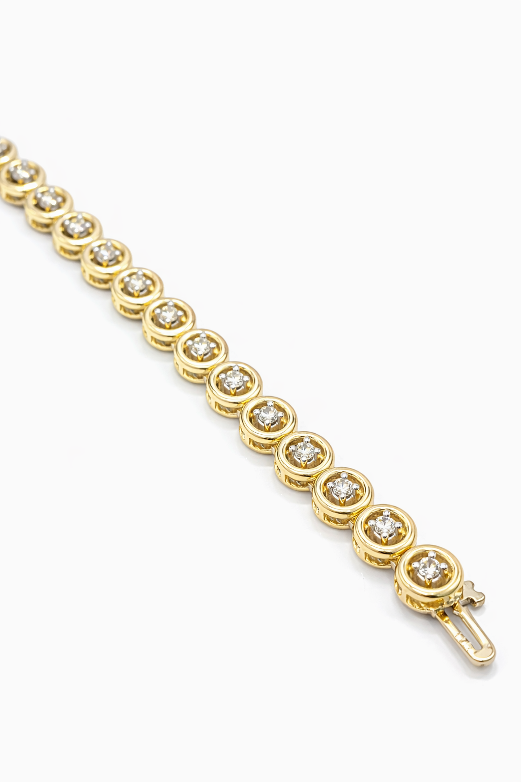 14KT YELLOW GOLD ROUND STYLE DIAMOND TENNIS BRACELET Size 7.5MM 7IN Weight 20 GRS