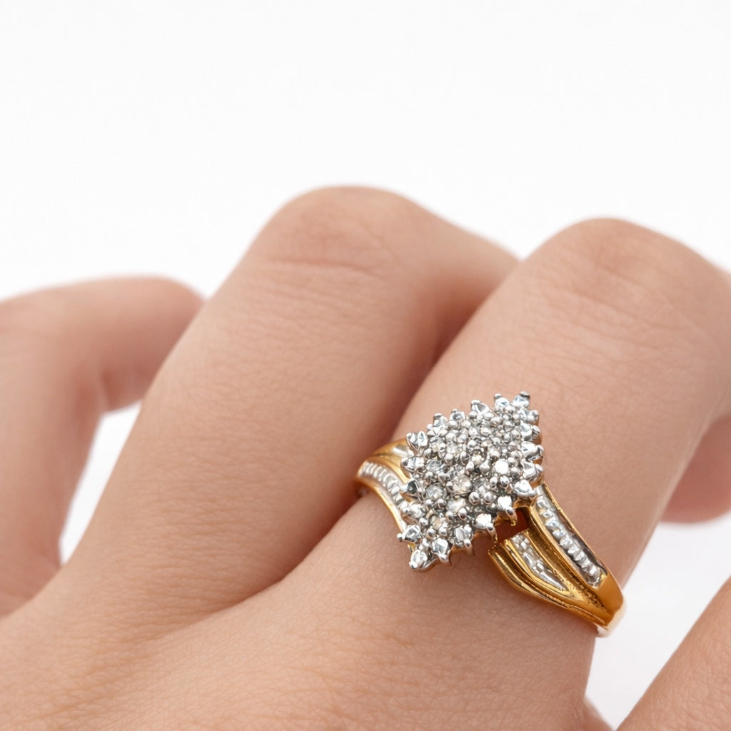 10KT MODERN ALMOND DIAMOND RING Size 7/0.13CT