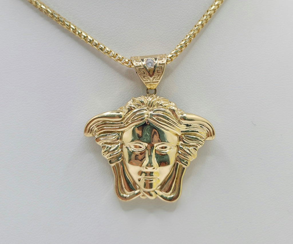 14KT LARGE GREEK DETAIL MEDUSA FACE PENDANT Weight 8.2GR