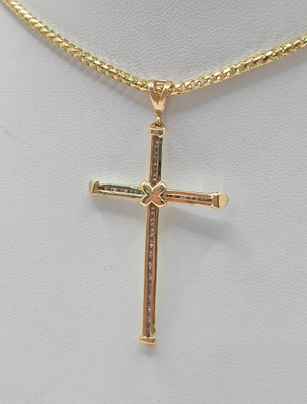 14KT FINE CZ CROSS PENDANT Weight 1.9GR