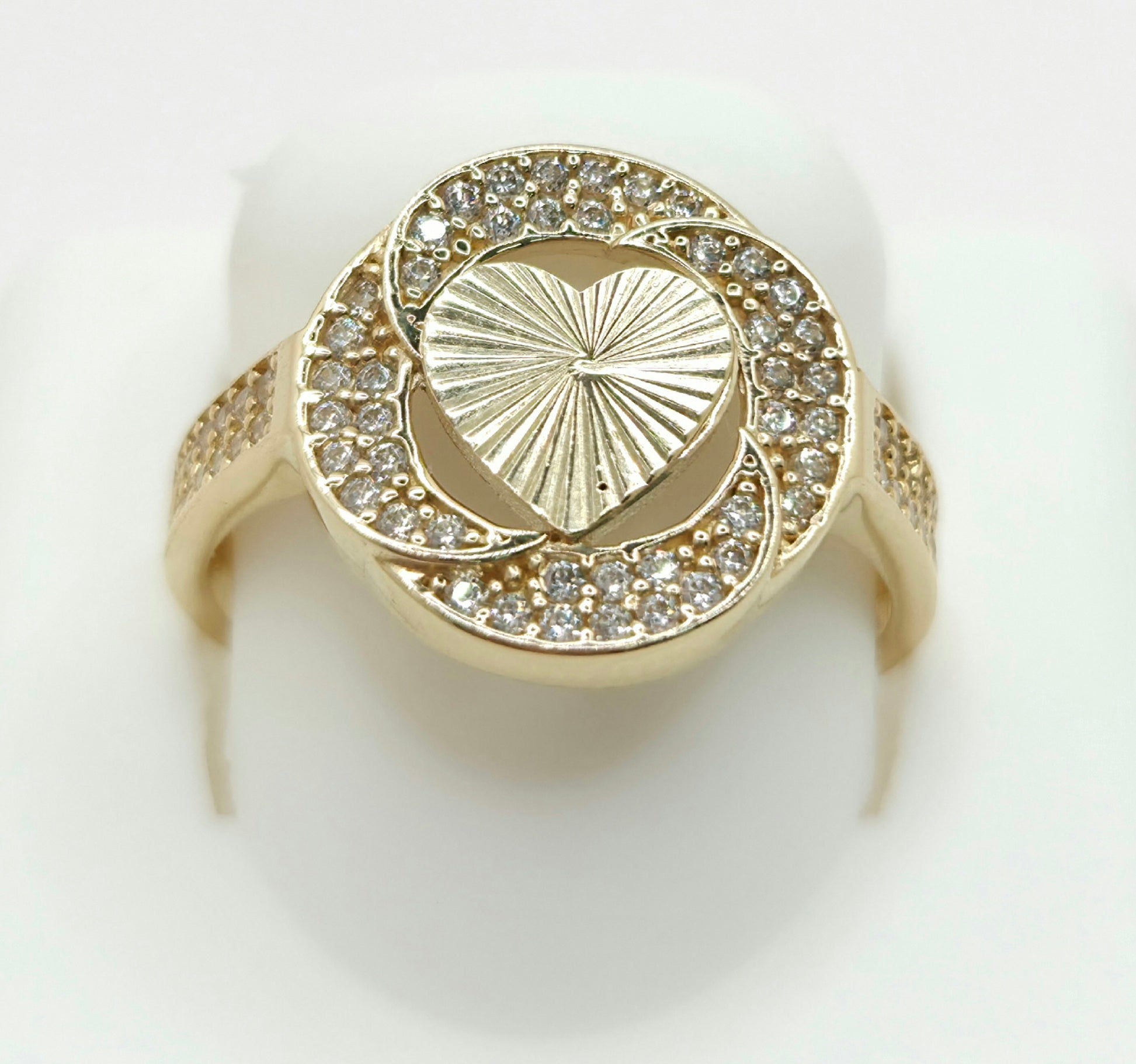 14KT CZ ROUND HEART INSIDE RING Size 8.5 Weight 2.9GR