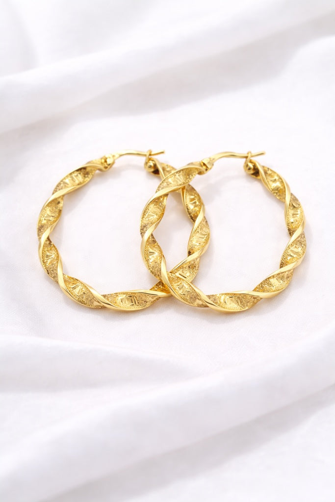 10KT CROOKED GREEK DESIGN HOOPS EARRINGS Size 3   Weigth 3.3GR