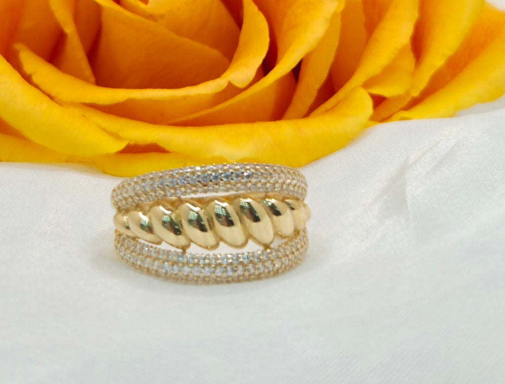 14KT ELEGANT SMAL CROISSANT CZ DETAIL WOMEN'S RING Size 7 Weight 2.9GR