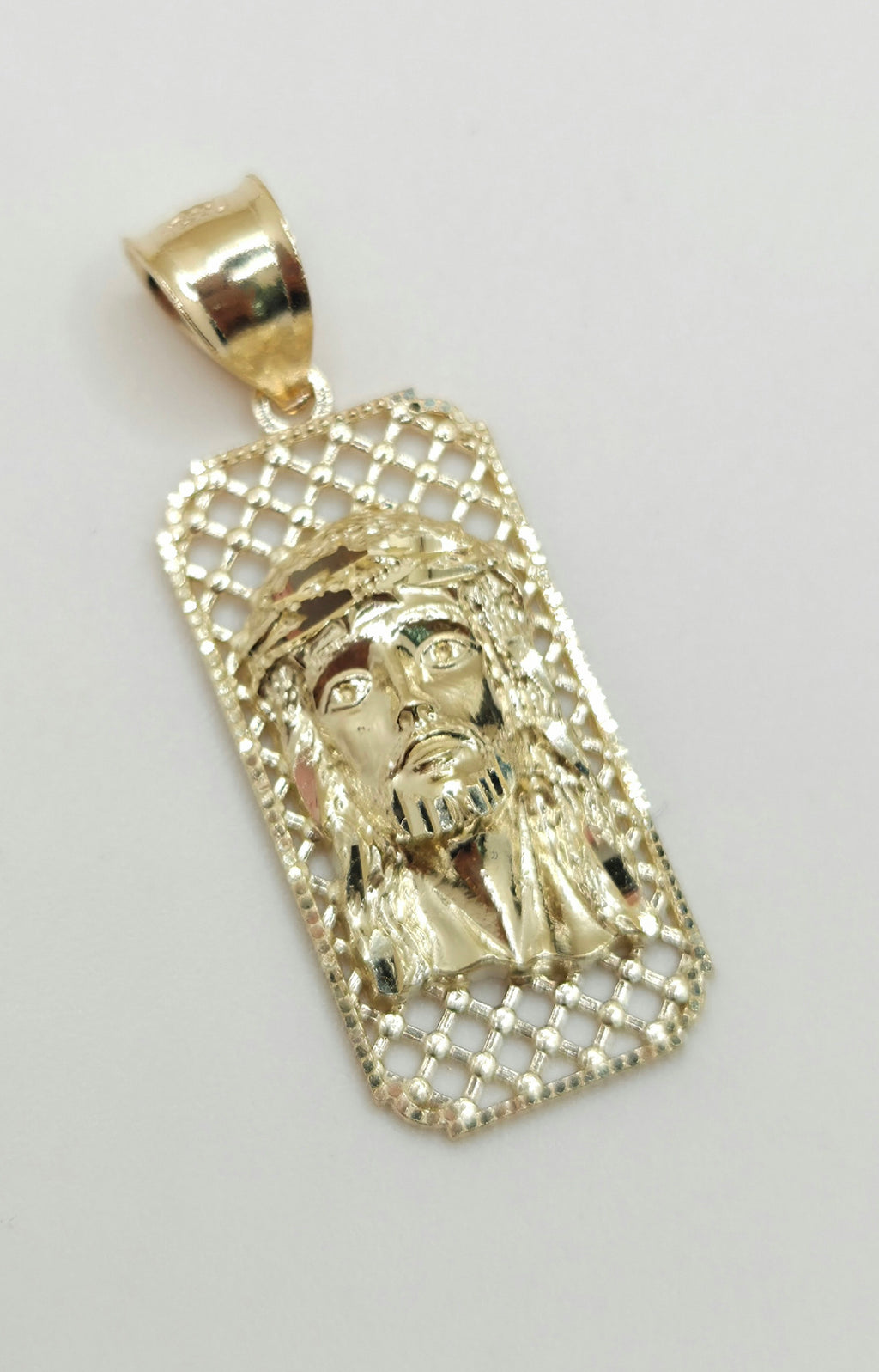 10KT SMALL RECTANGULAR NET BACKGROUND JESUS FACE Weight 1.9GR