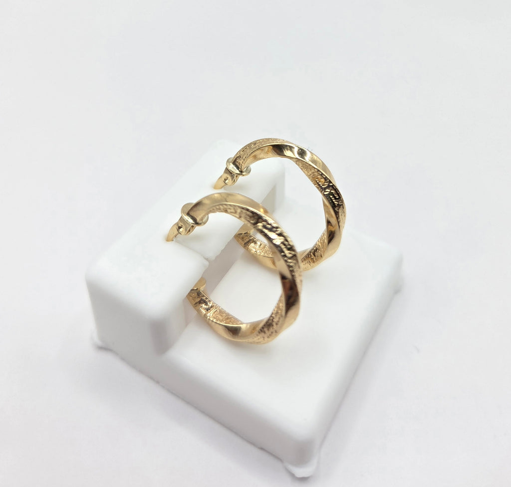 10KT GREEK DETAIL CROOKED HOOPS EARRINGS Size 2 Weight 1.8GR