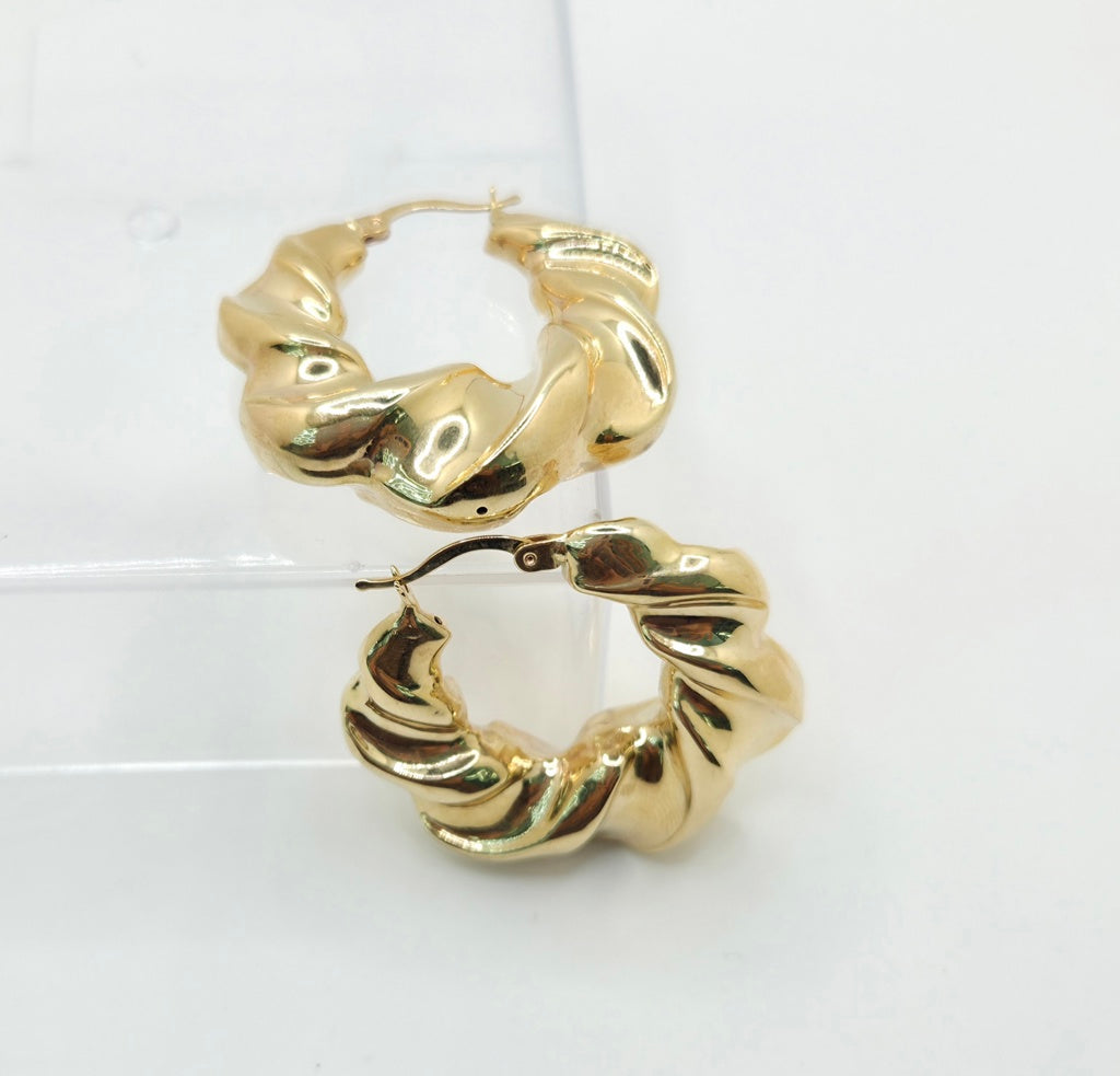 10KT LARGE MODERN WAVES DESIGN HOOPS EARRINGS Weight 13.1GR