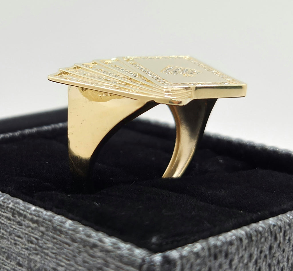 10KT POKER DESIGN POKER RING Size 10 Weight 5.4GR