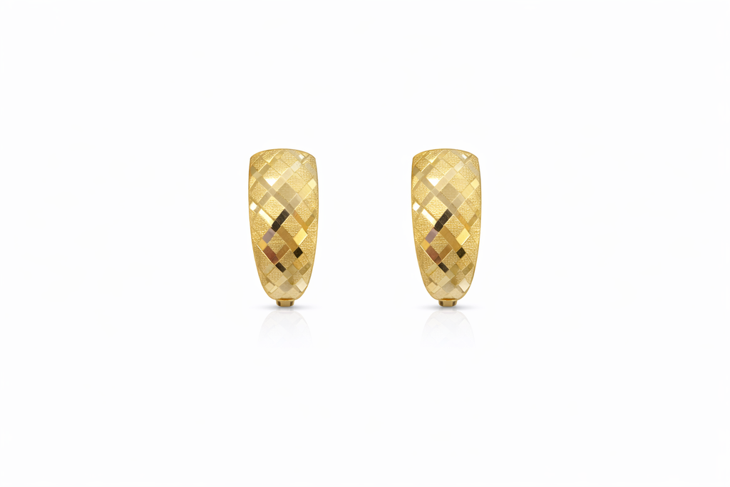 14KT VINTAGE BASKET WEAVE DESIGN ALMOND OMEGA BACK EARRINGS Size SMALL Weigth 1.6GR