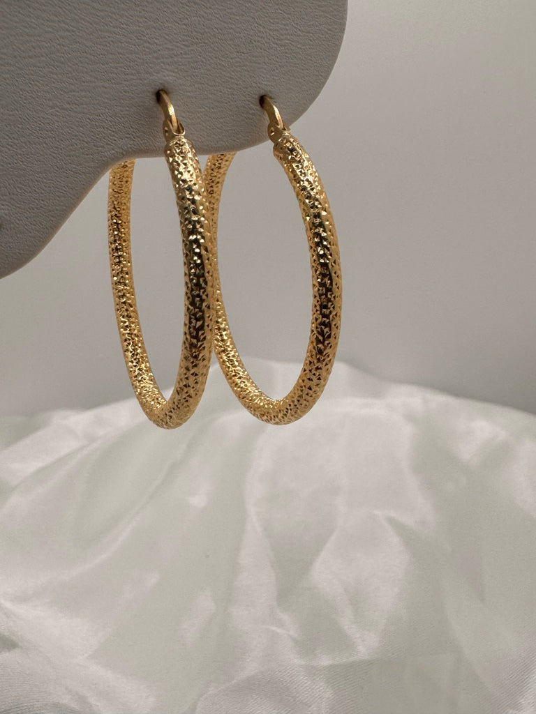 10KT NEVADAS HOOPS EARRINGS Size 5 3MM Weight 3.4GR