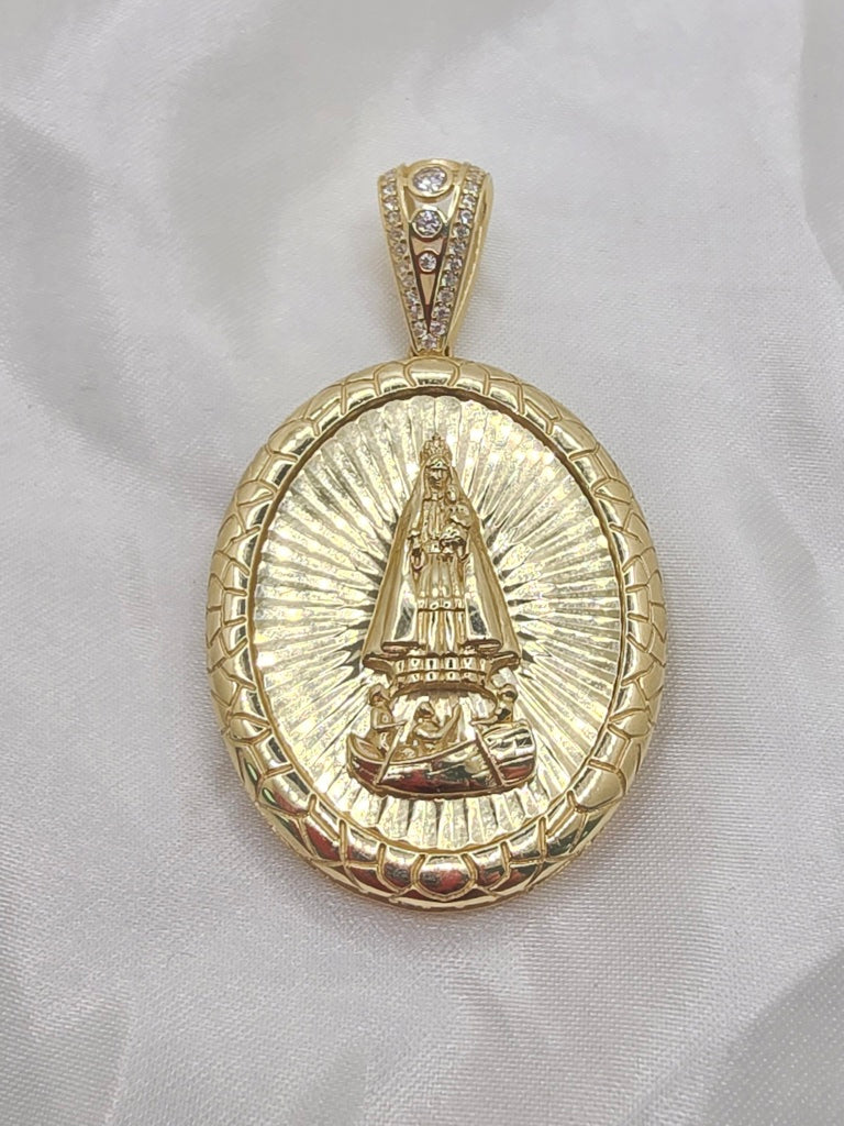 10KT MEDIUM OVAL CARIDAD PENDANT Weight 6.6GR