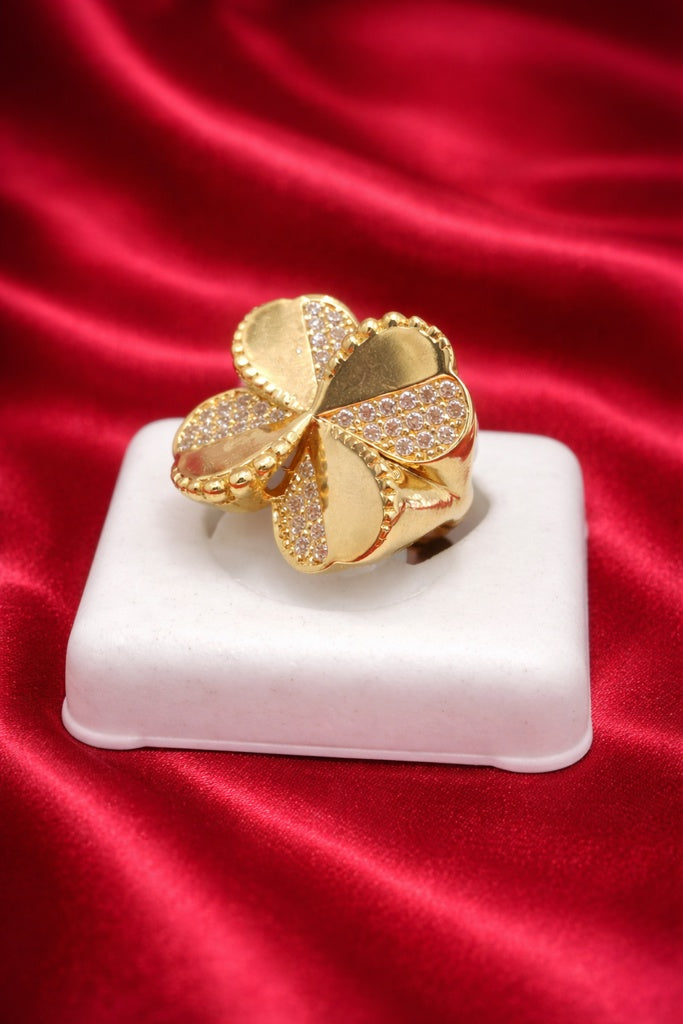 10KT FLOWER RING+WOMAN Size 7-8 Weigth 5.1GR