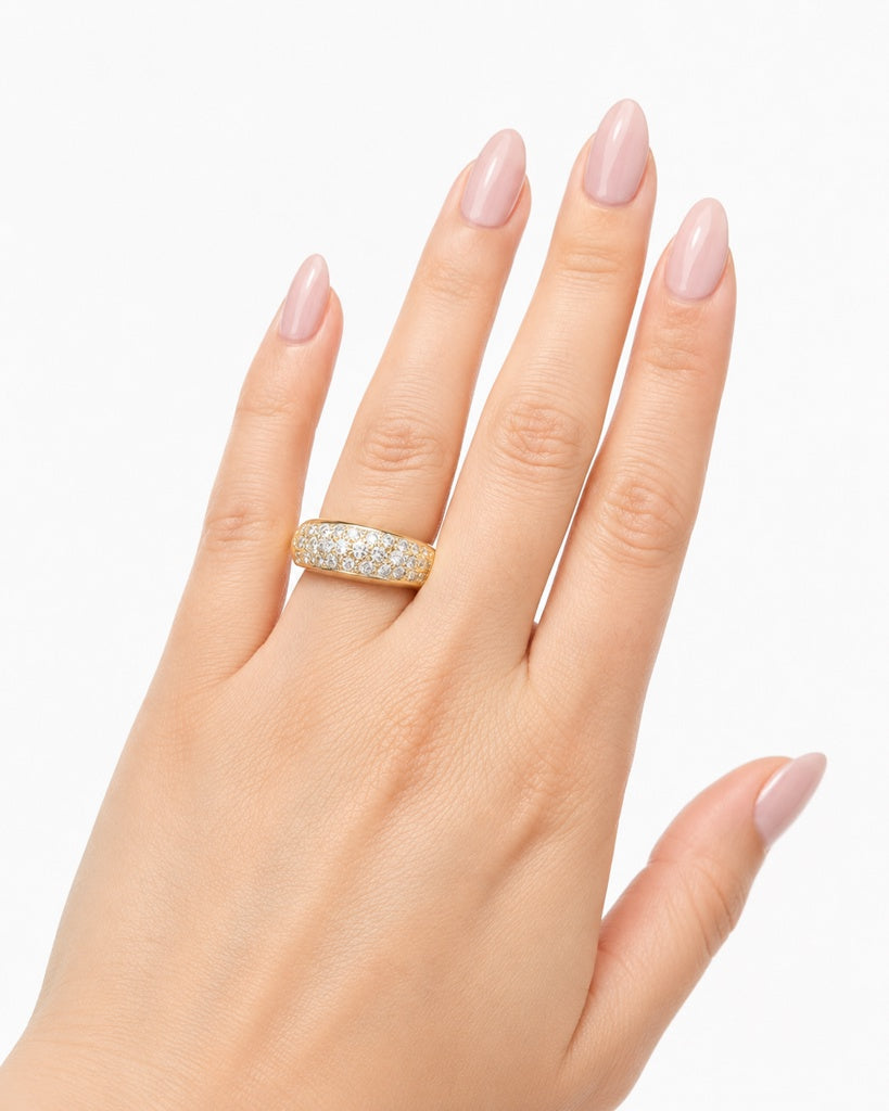 10KT DIAMOND DETAILS WHITE GOLD WEDDING BAND RING Size 10 Weigth 3.1GR