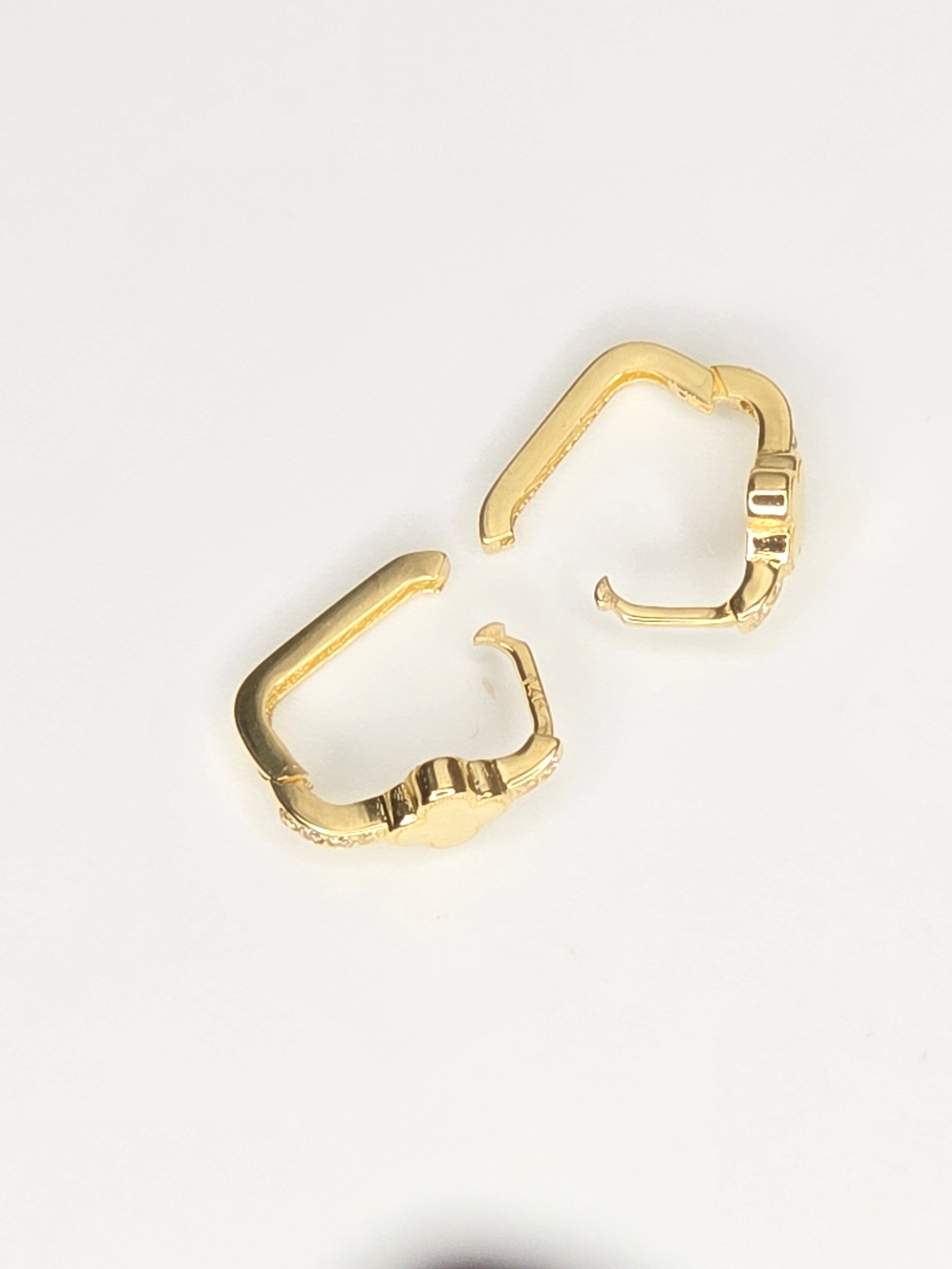 10KT SMALL CLOVER DETAIL HOOPS EARRINGS Size EXTRA SMALL Weigth 1.2GR