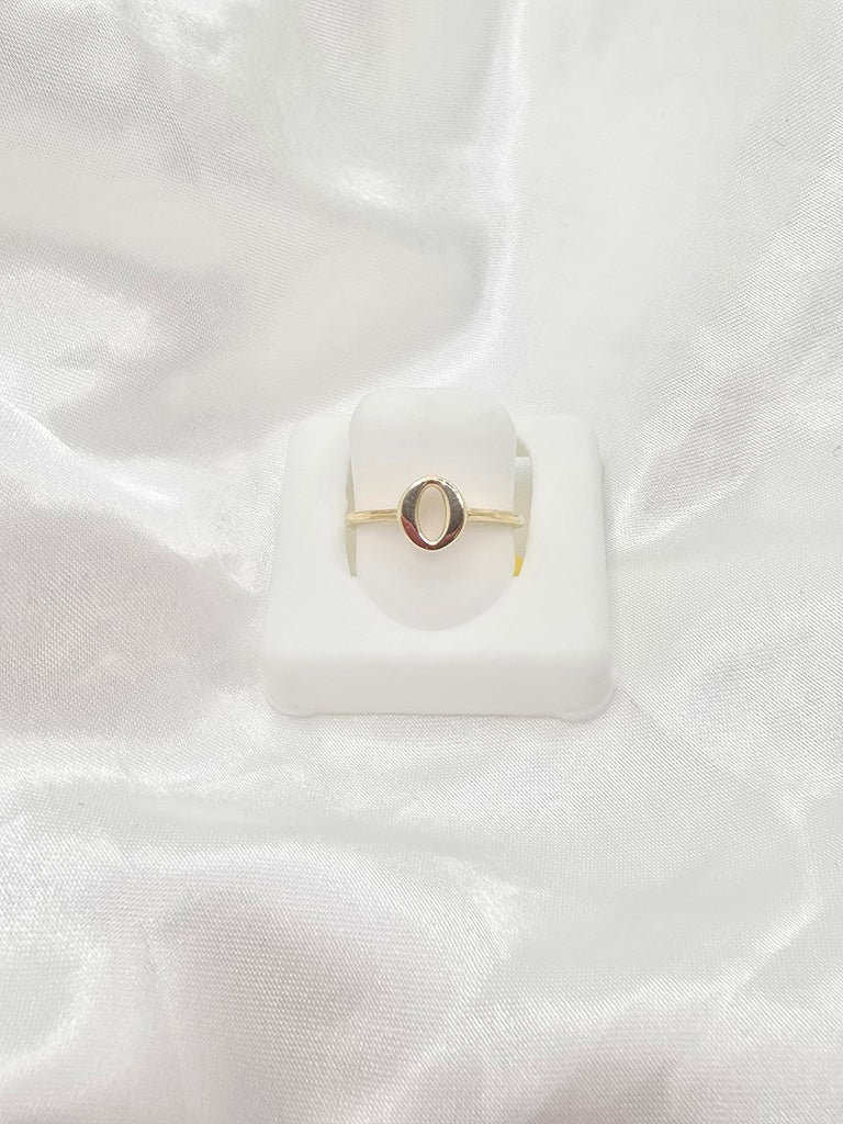 14KT "O" LETTER RING Size 6.5 Weight 1.2GR