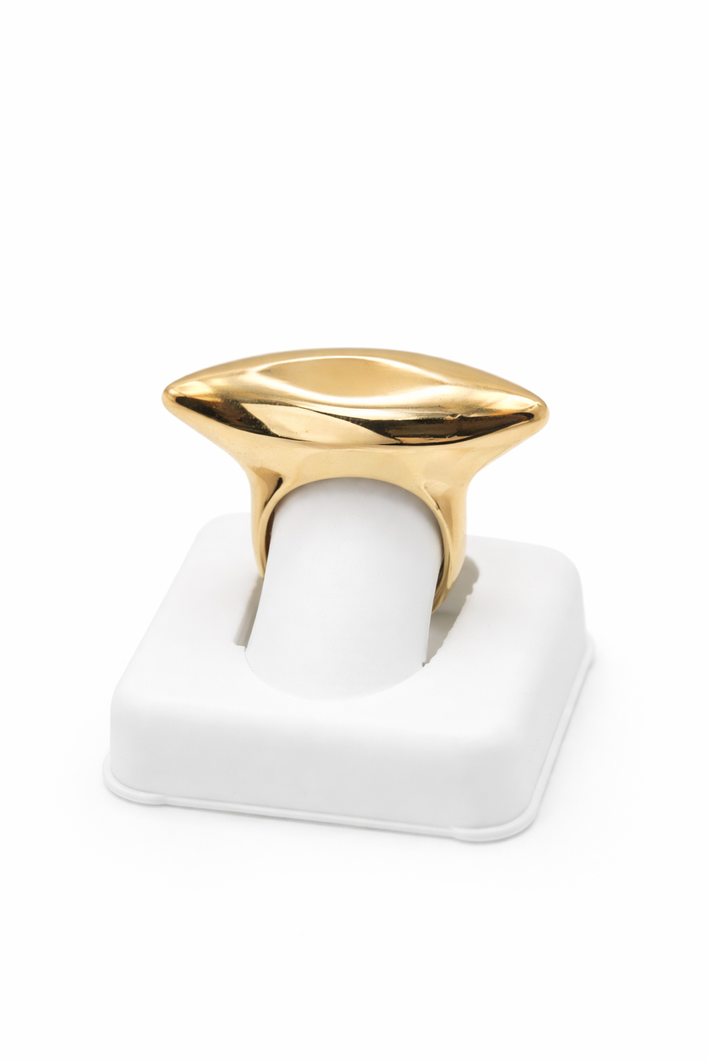 14KT EXOTIC LARGE OVAL SHAPED RING Size 7 Weight 6.6GR