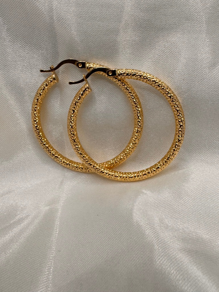 10KT NEVADAS HOOPS EARRINGS Size 5 3MM Weight 3.4GR