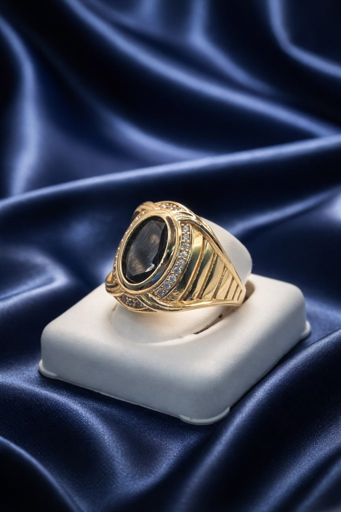 14KT ELEGANT OVAL BLACK STONE RING Size 10 Weight 6.6GR