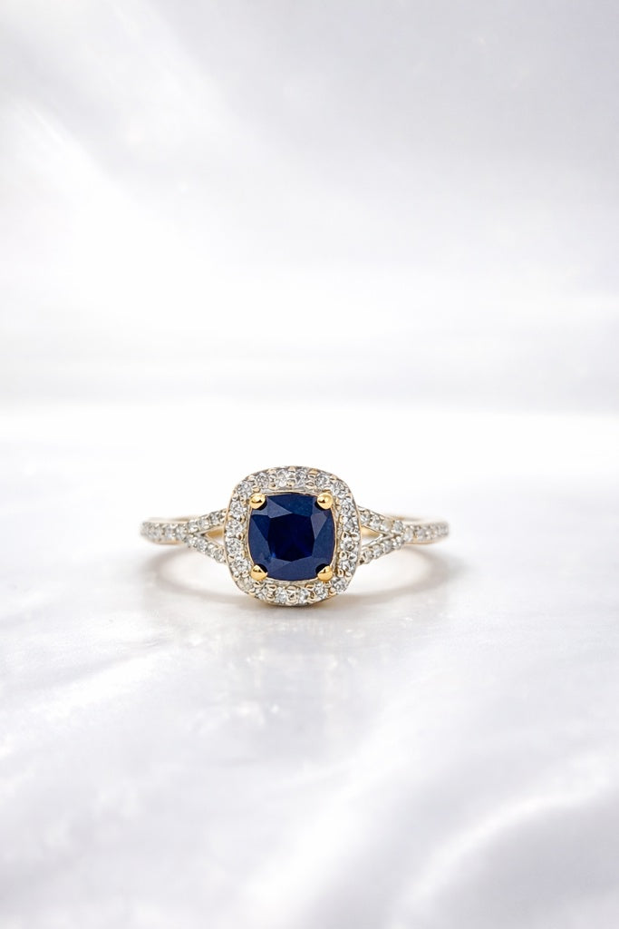 14KT NATURAL DIAMOND AROUND SQUARE LAB ZAFIRO ELEGANT RING Size 7 / 0.94CT / 1.2GM