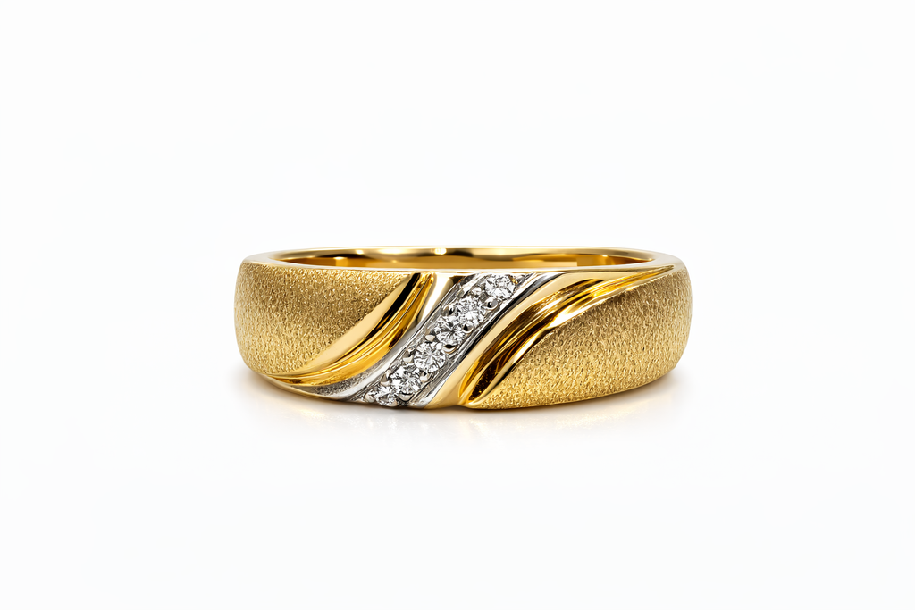 14KT ELEGANT DIAMOND WOMAN'S WEDDING BAND RING Size 6.5 Weight 4.8GR