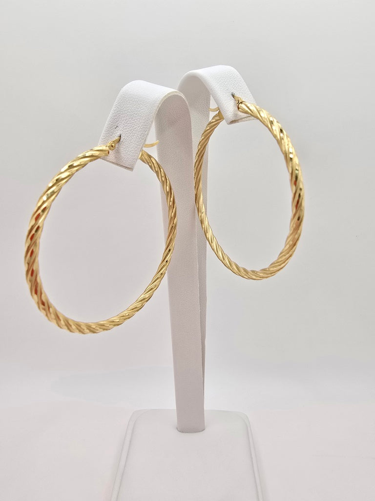 10KT ELEGANT DESING TWISTED HOOPS EARRINGS Size 5 3MM Weight 4.7GR