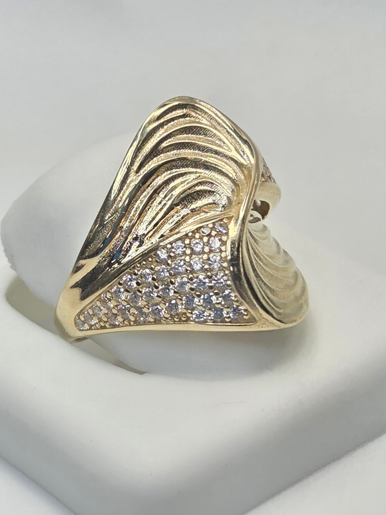 10KT MODERN FREE FORM CZ DETAIL WOMAN'S RING Size 8 Weigth 3GR