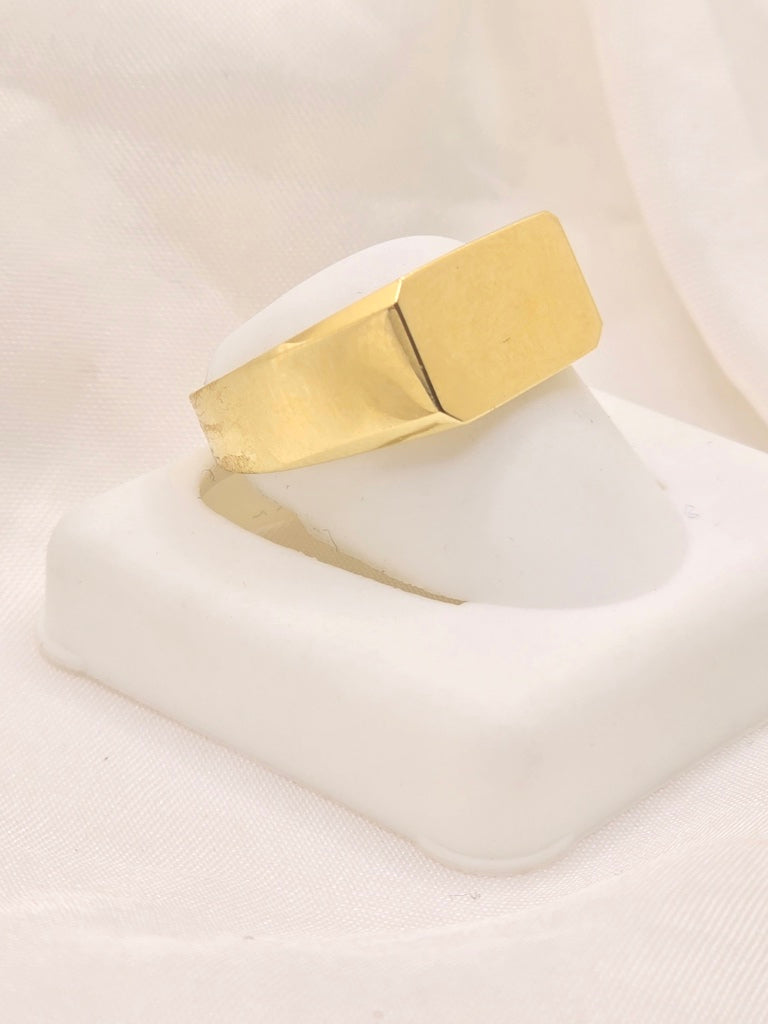 10KT SQUARE DESIGN ENGRAVABLE MAN'S RING Size 10 Weight 2.5GR
