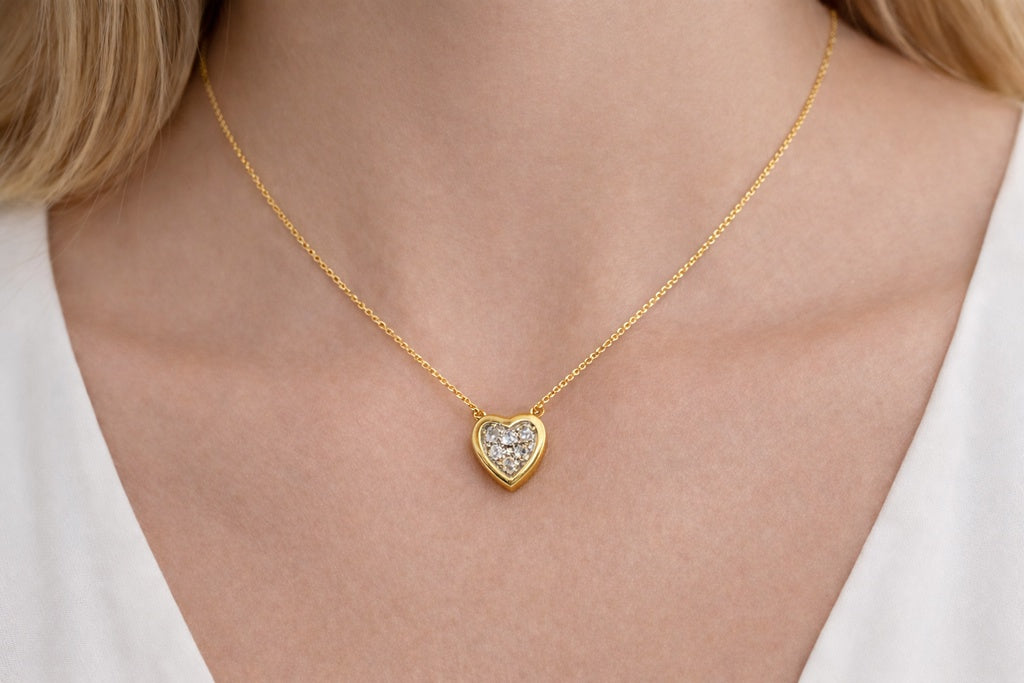 10KT  SMALL HEART DIAMOND PENDANT Weigth 1.1GR