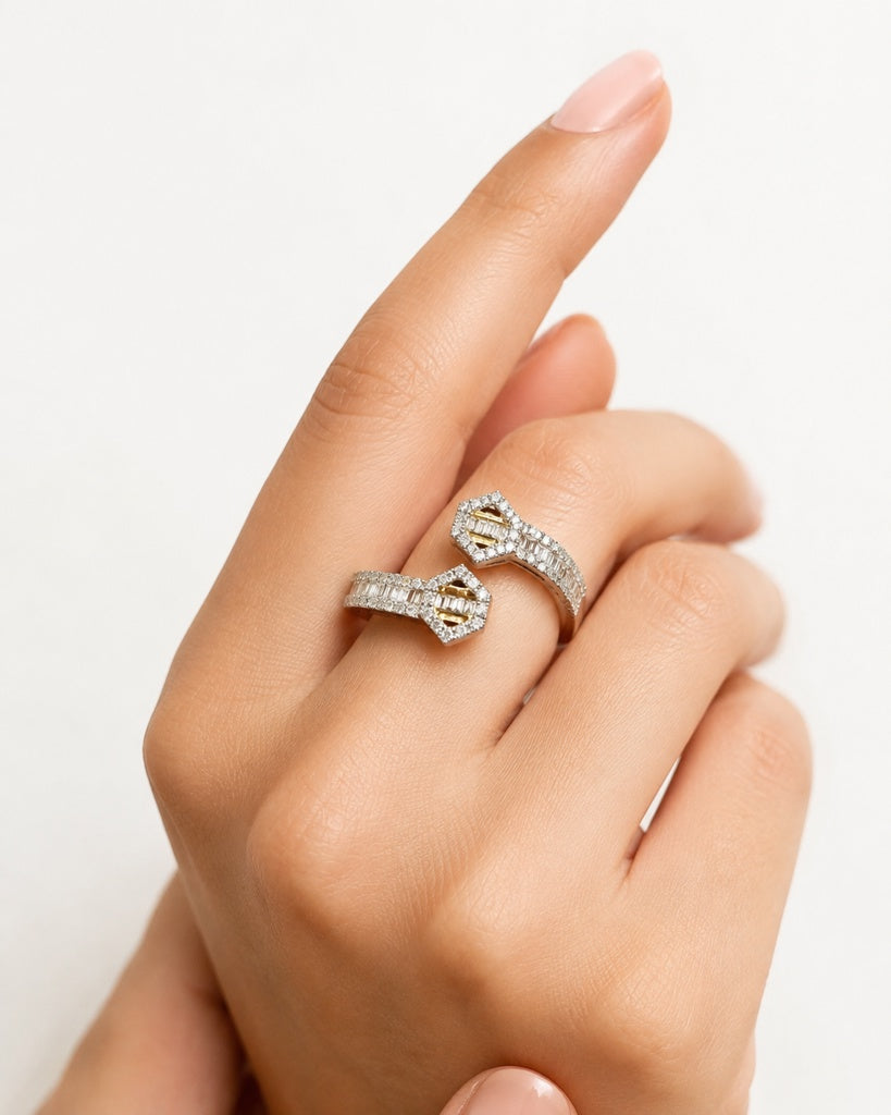 14KT  ABSTRACT RING SIZE 8 Weigth 4.2GR