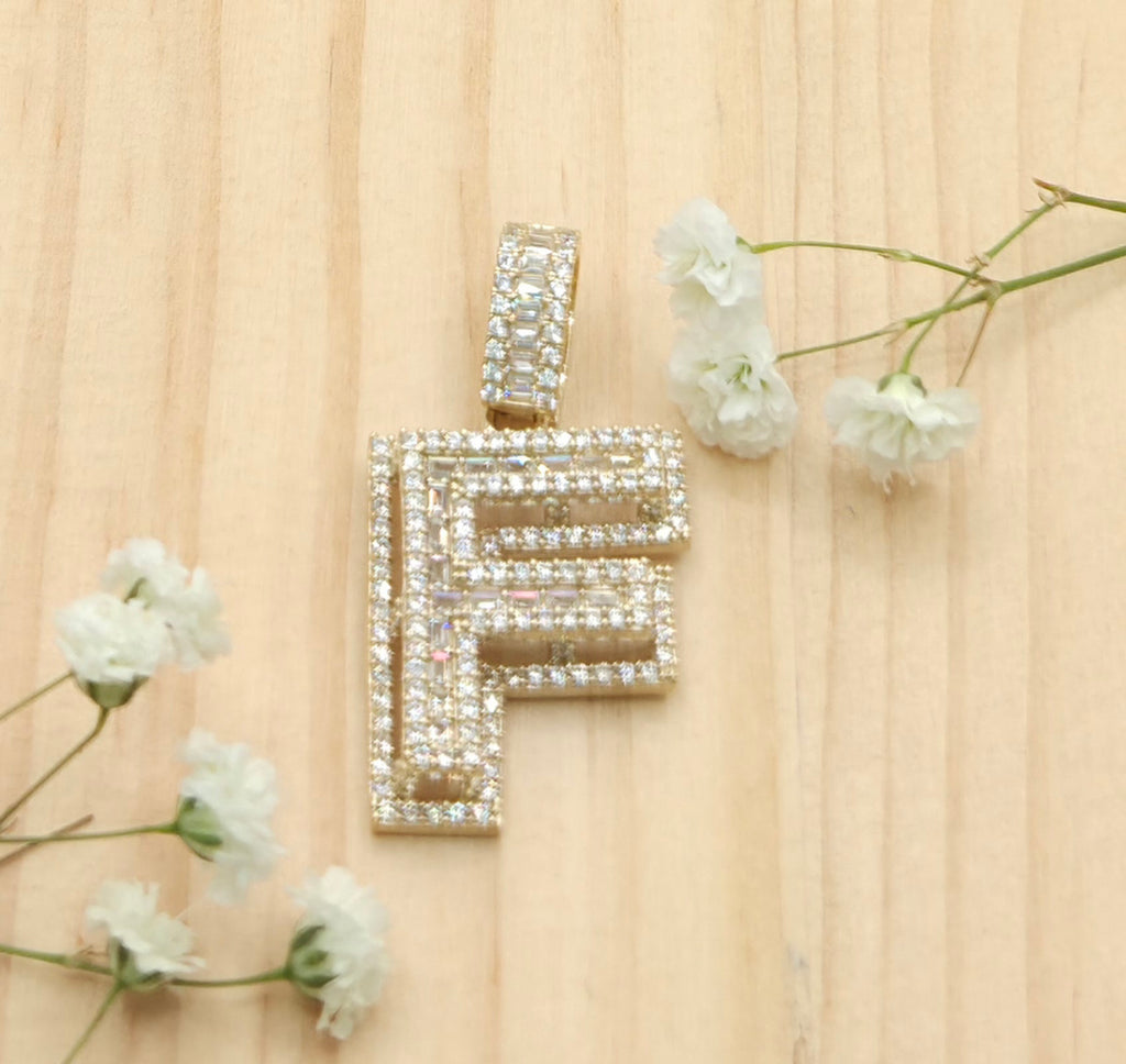 10KT SMALL CZ "F" LETTER PENDANT Weight 4.2GR