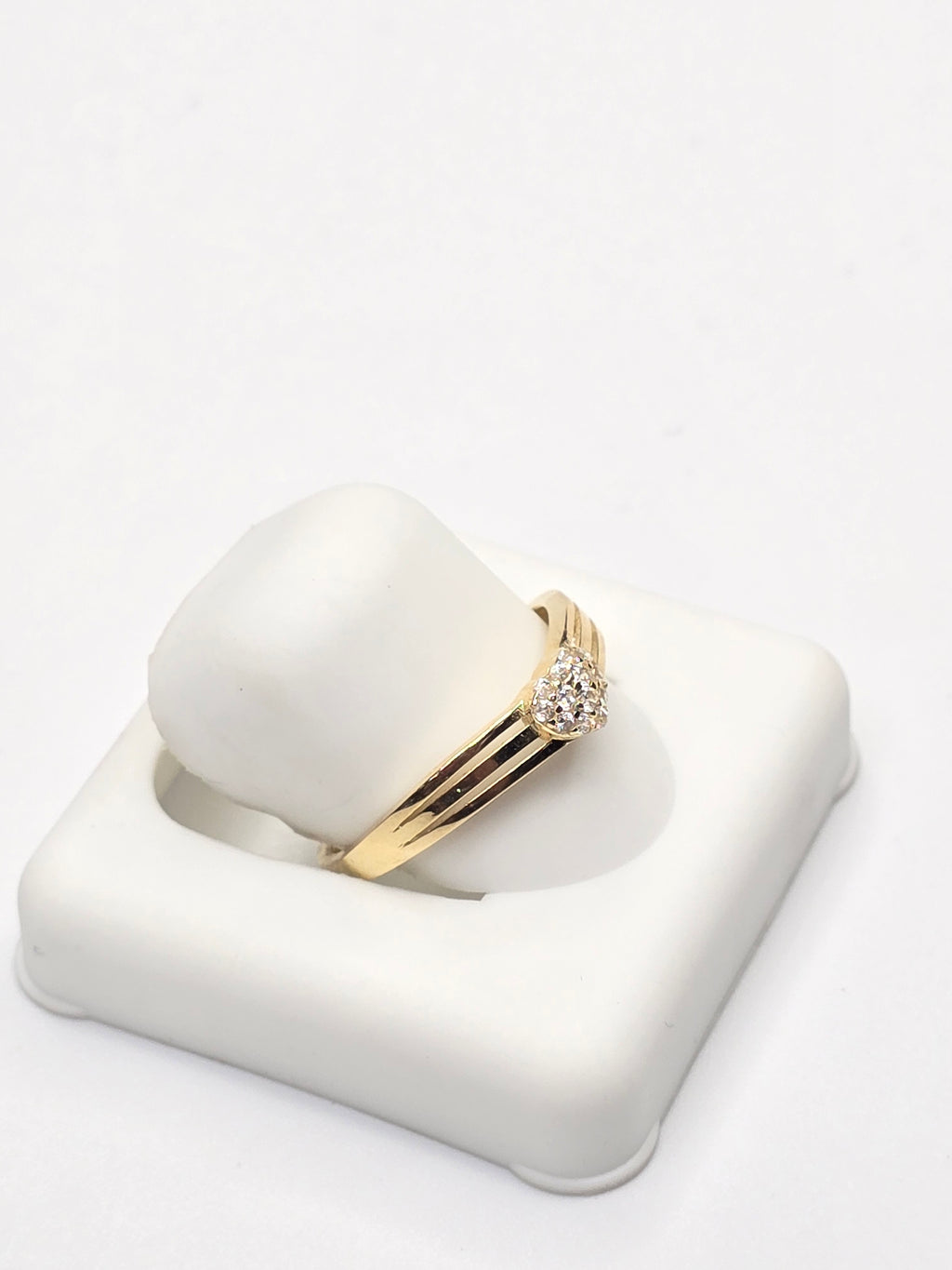 14KT DELICATE CZ HEART RING Size 7 Weigth 1.1GR