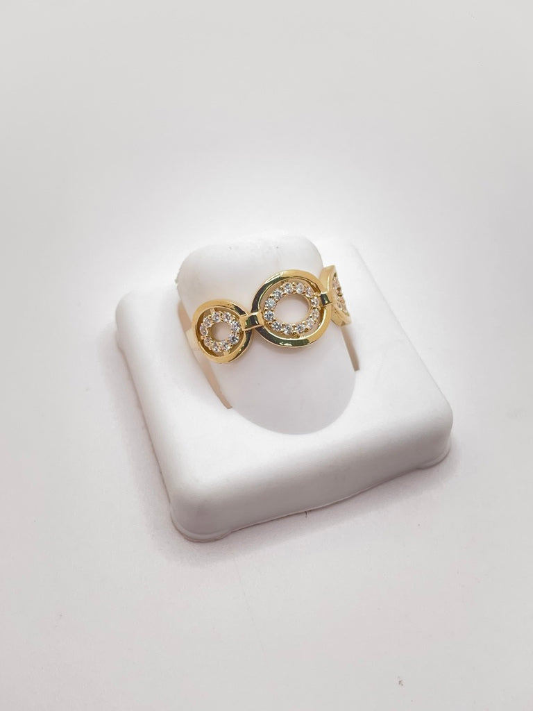 10KT CLASSIC LARGE OVAL CHAIN STYLE RING WITH ZIRCONIA INSIDE Size 8 Weight 2.2GR
