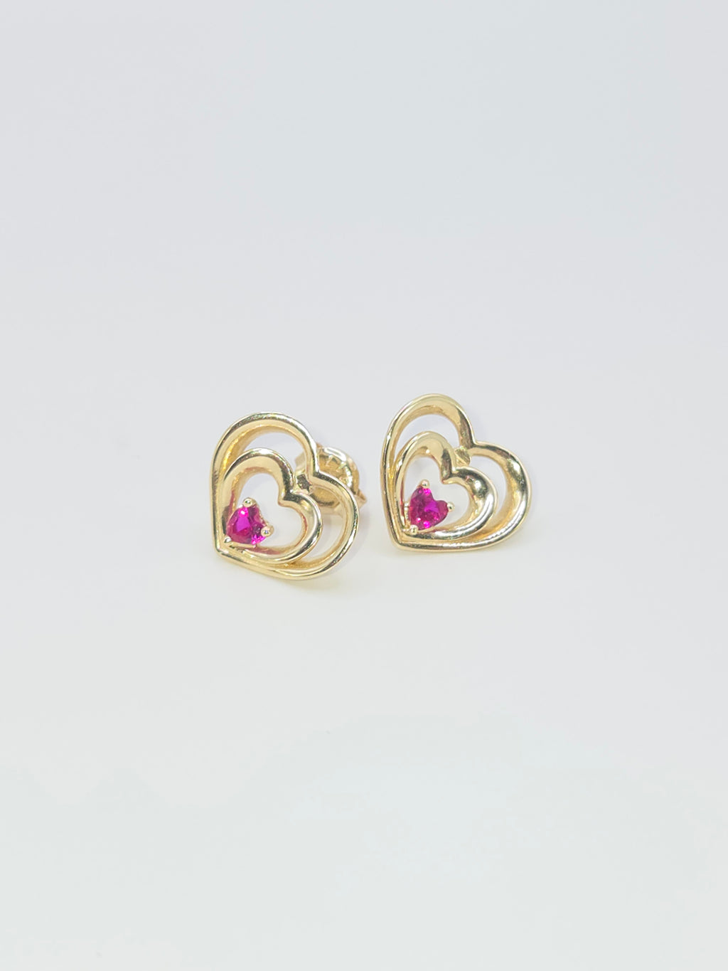 10KT MEDIUM HEART SILHOUETTE WITH STONE DETAIL  EARRINGS Size  Weigth 1.8GR