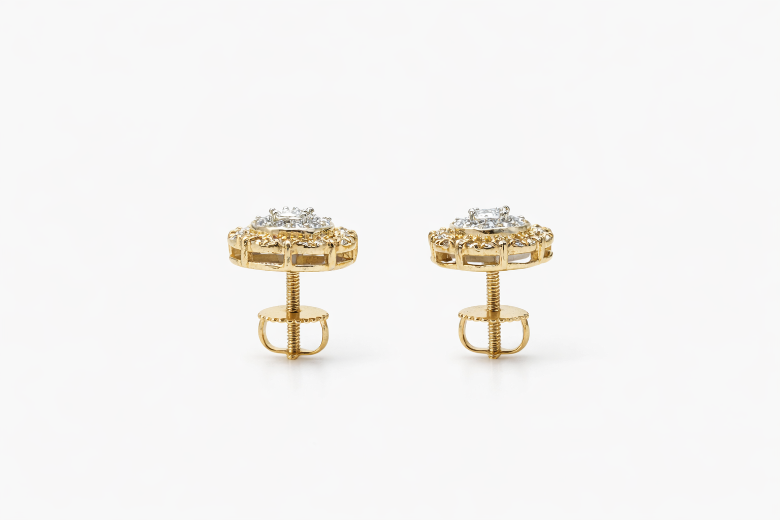 14KT ELEGANT FLOWER DESIGN NATURALS DIAMOND EARRINGS