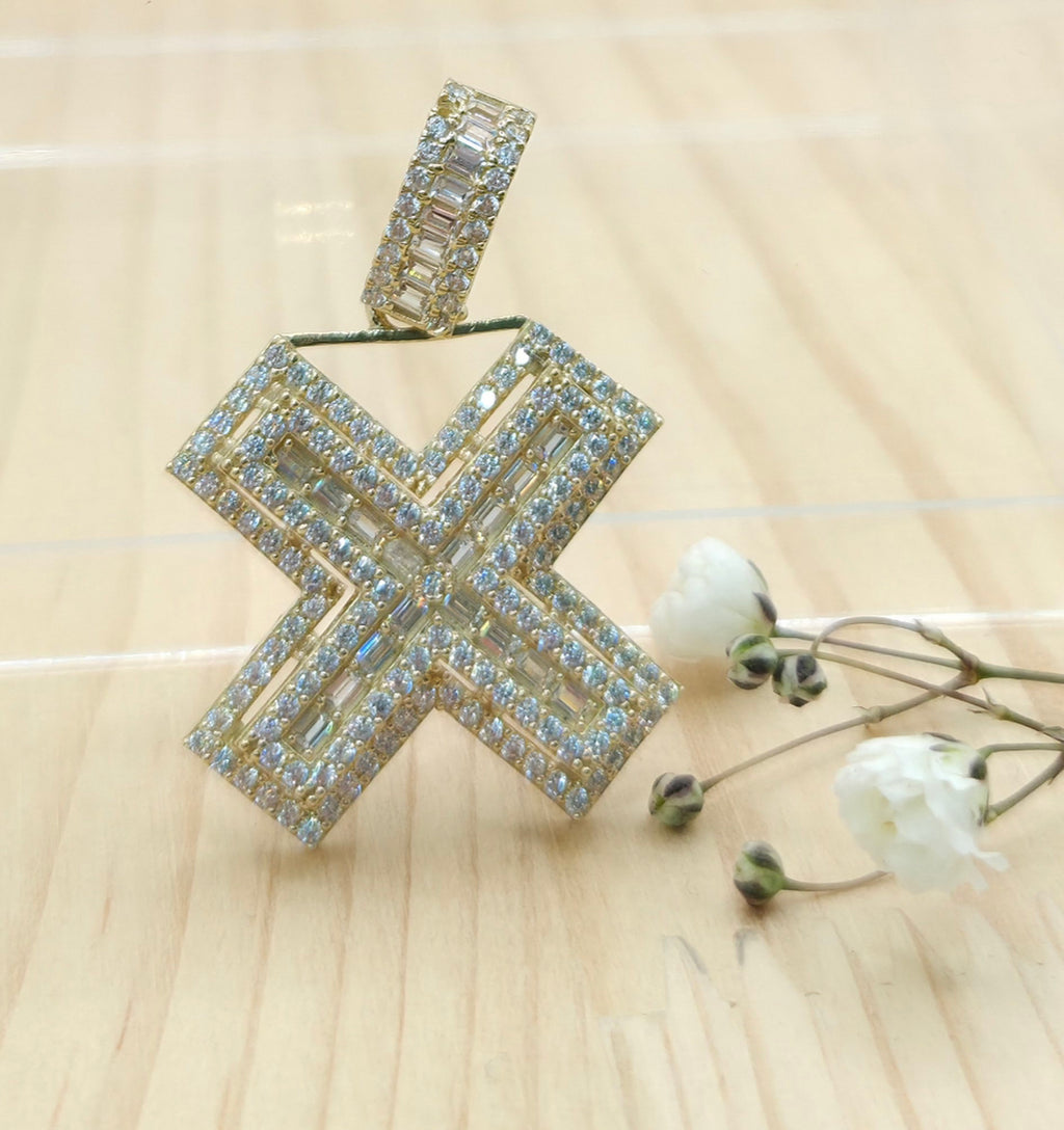 10KT SMALL CZ "X" LETTER PENDANT Weight 4.3GR