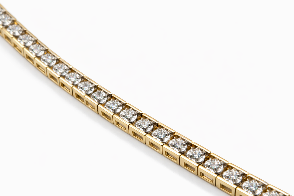 14KT VINTAGE DESIGN YELLOW GOLD AND DIAMOND WOMAN'S BRACELET Size 7INCH Weight 19.5GR