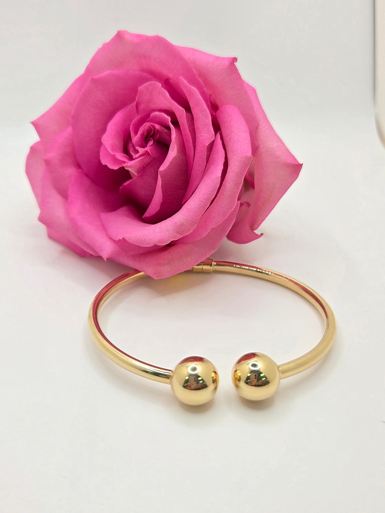 14KT BALLS CLASSIC DESIGN BANGLE  Weight 8.2GR