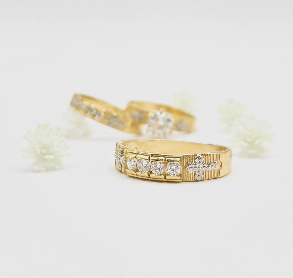 10KT SMALL CROSS DETAIL ENGAGEMENT MAN RING Size 10 Weigth 2.4GR