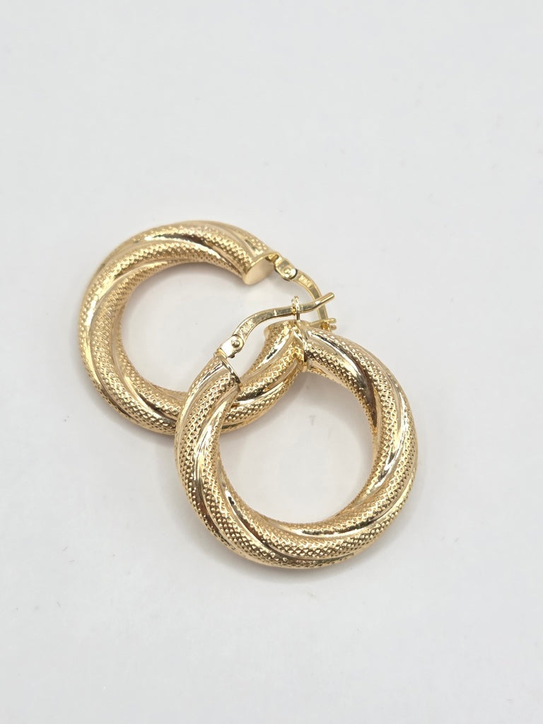 10KT CROOKED NEVADAS HOOPS EARRINGS Size 3  5MM Weigth 3.3GR