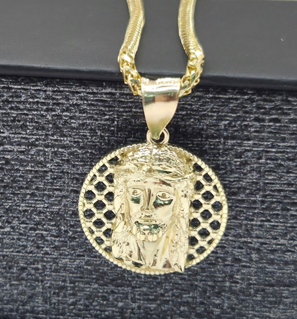 10KT MEDIUM ROUND NET BACKGROUND JESUS FACE Weight 2.4GR