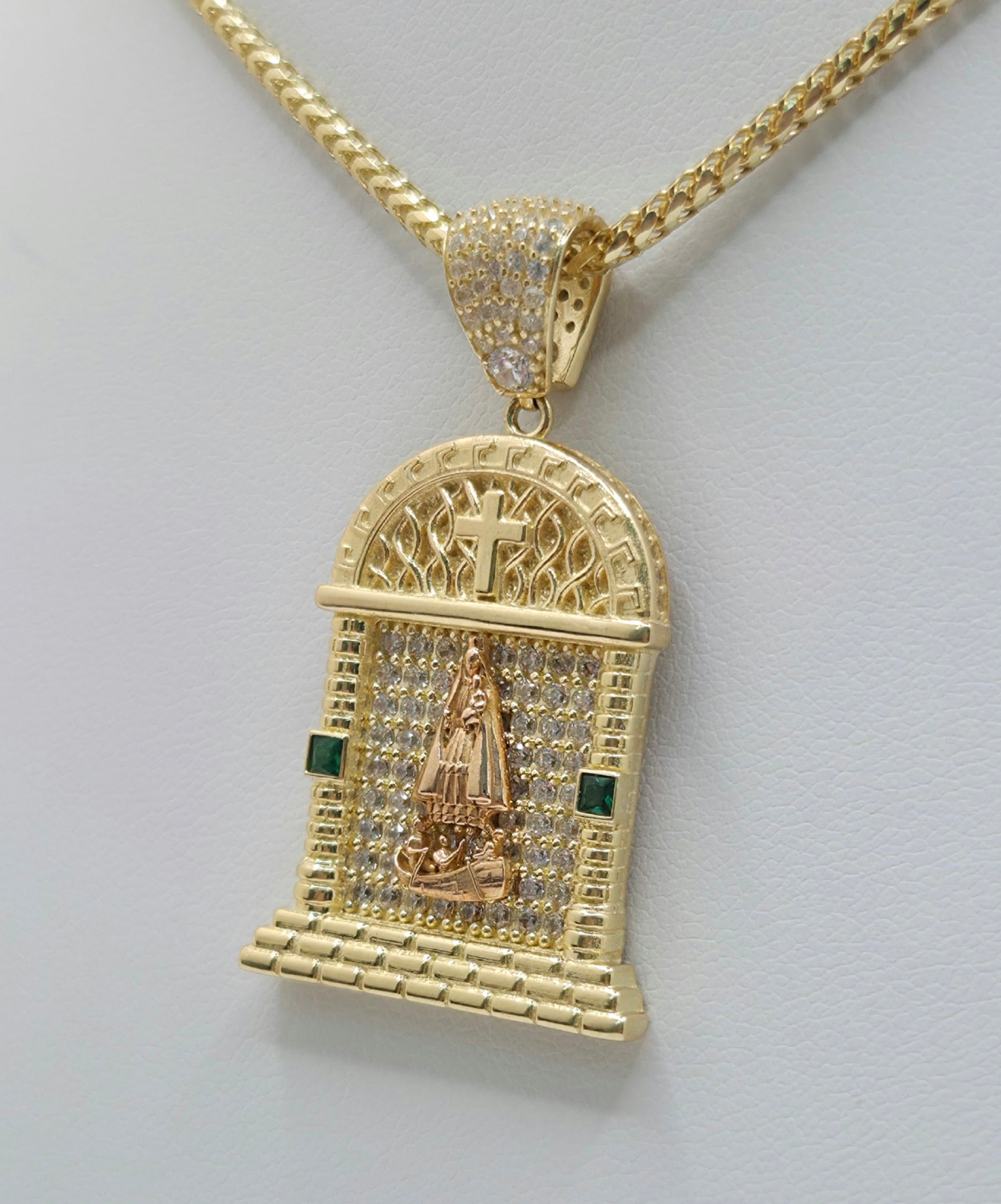 14KT CZ HOUSE STYLE CARIDAD PENDANT Weight 8.6GR