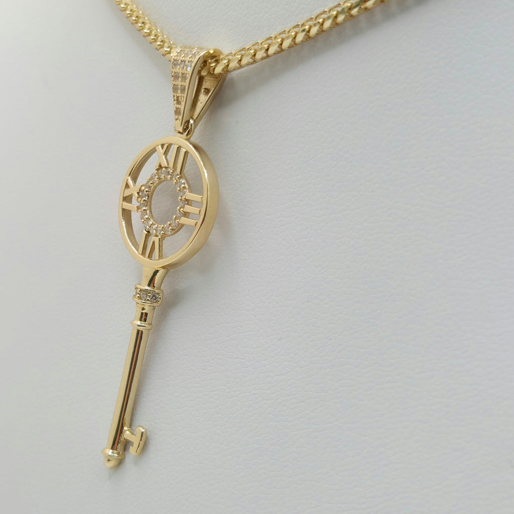 14KT ATLAS KEY PENDANT Weight 2.4GR
