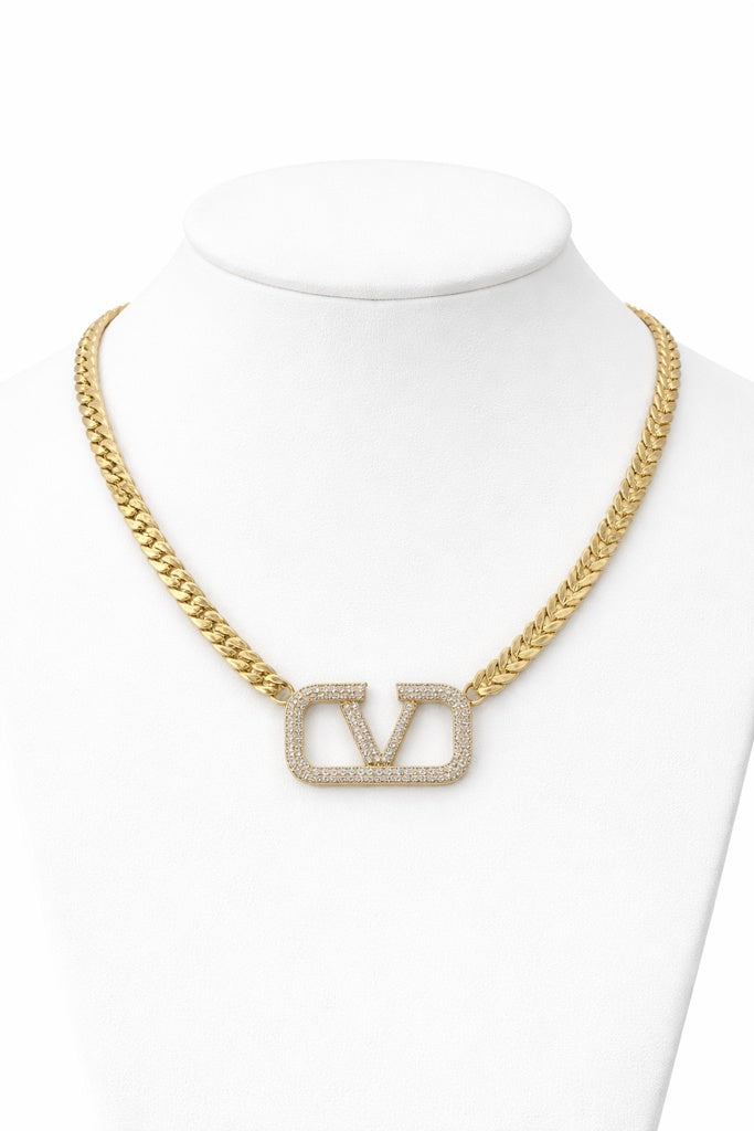 10KT CUBAN FLAT ELEGANT CZ V NECKLACE Size 18NCH 5MM Weigth 15.5GR