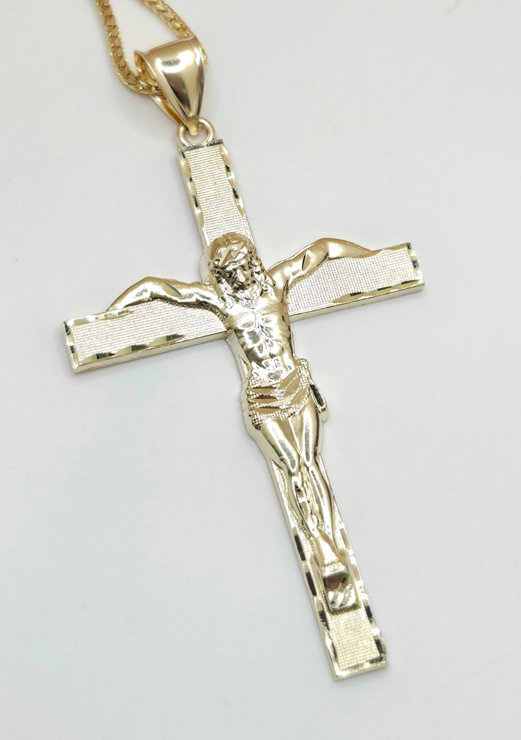 10KT LARGE JESUS ON CROSS PENDANT Weight 7.5GR