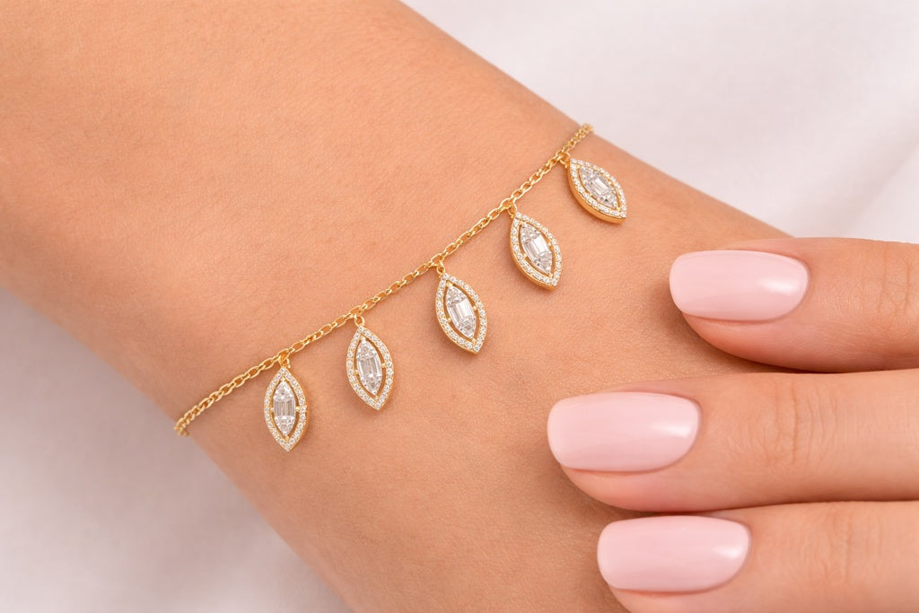 14KT YELLOW GOLD NATURAL DIAMOND MARQUISE BRACELET Size 7.5IN Weigth 2.73GRS