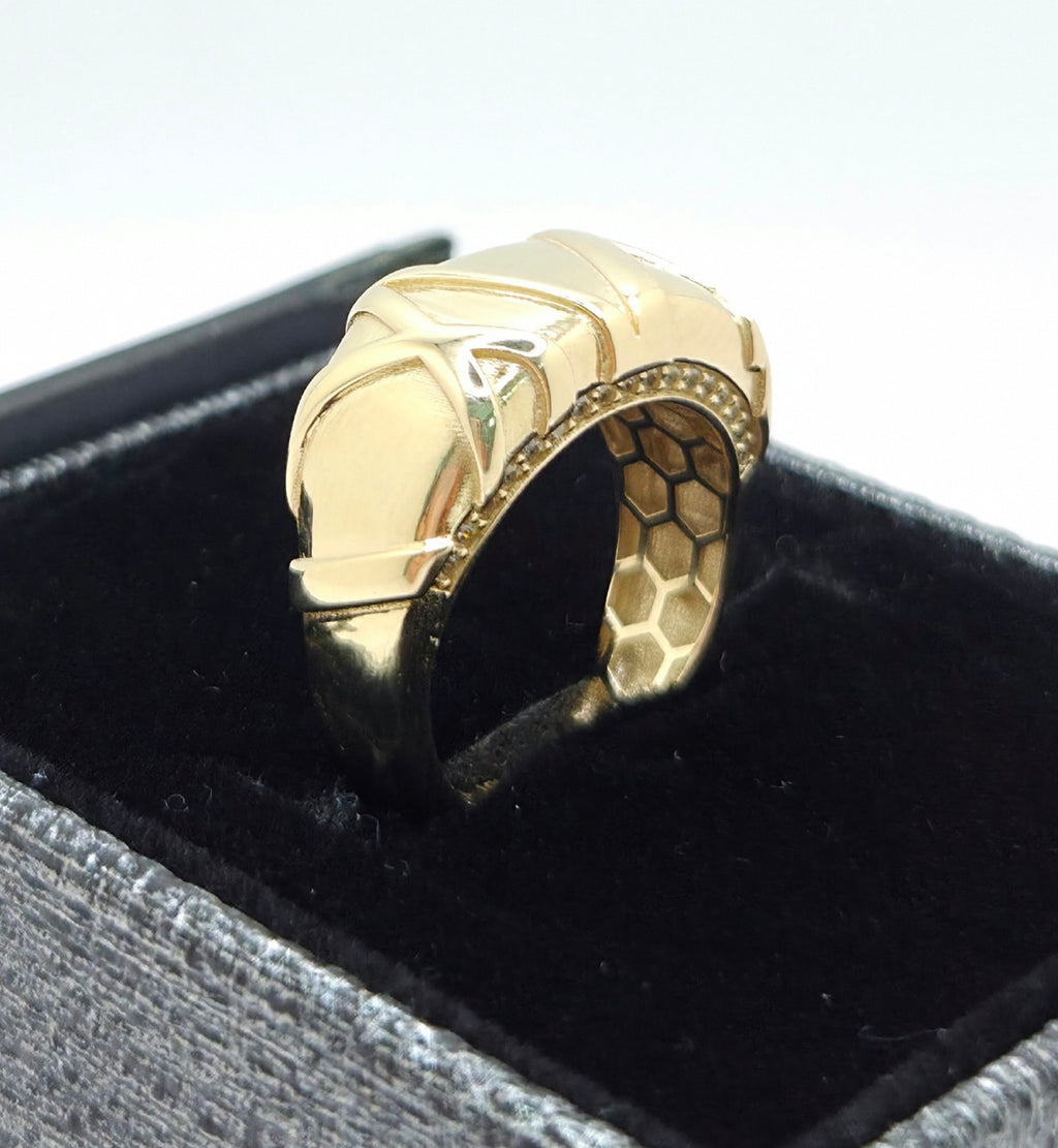 14KT VINTAGE STYLE RING Size 7 Weight 4.3GR