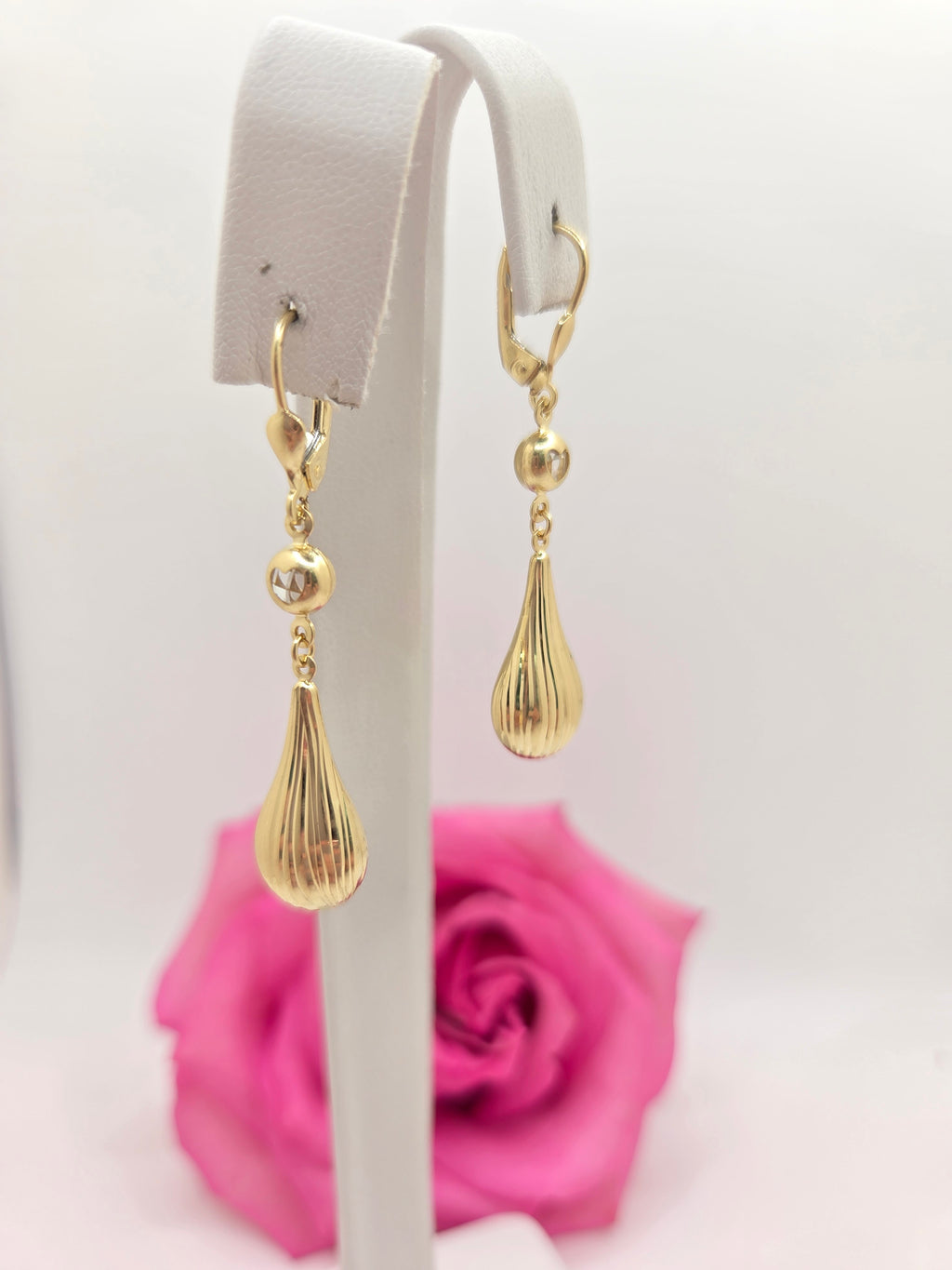 14KT ELEGANT DIAMOND CUT TEARDROP PENDANT HOOPS EARRINGS Weight 3.2GR