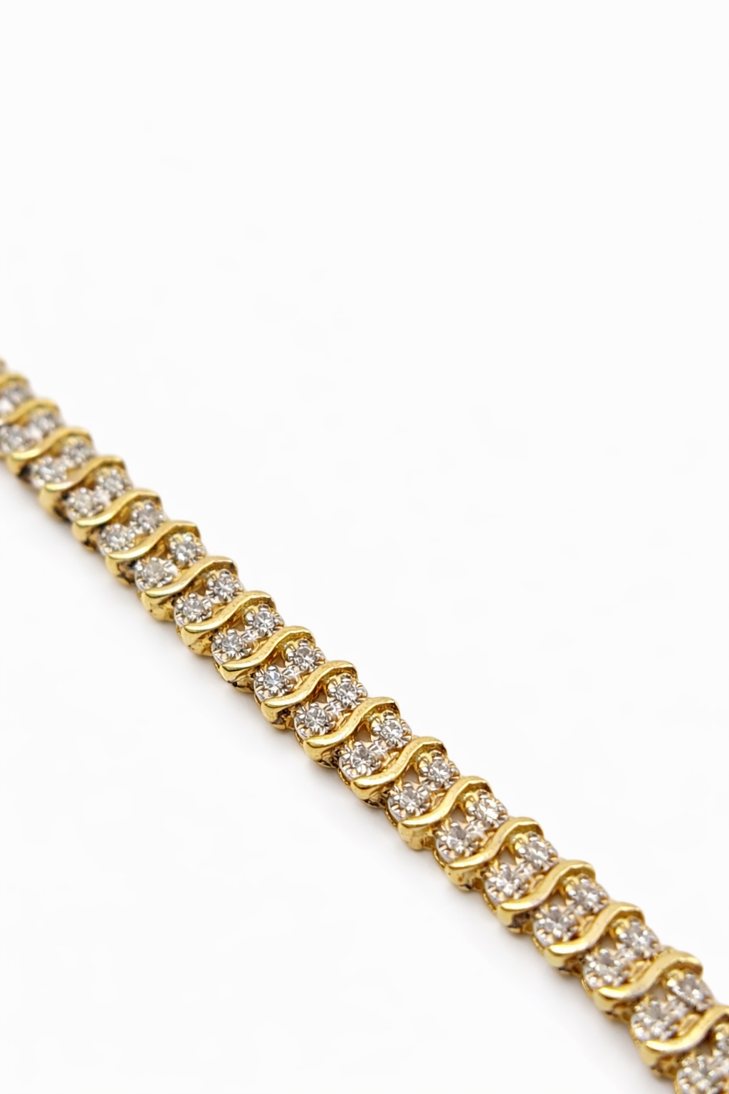 14KT ELEGANT AND DELICATE DIAMOND WOMAN'S BRACELET Size 7INCH Weight 12.5GR